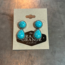 Load image into Gallery viewer, Turquoise and Silver Earrings