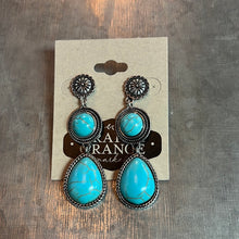 Load image into Gallery viewer, Turquoise and Silver Earrings