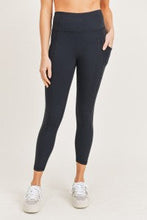 Load image into Gallery viewer, Highwaist Pocket Leggings
