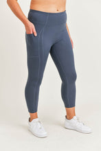 Load image into Gallery viewer, Highwaist Pocket Leggings
